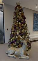 Moody Elegance. A showpiece tree that feels curated, couture, and completely custom.